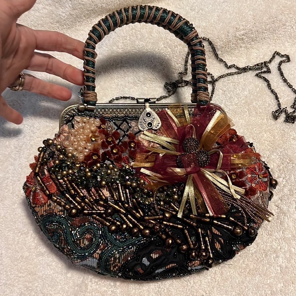 Chico’s handbag. - Picture 3 of 9